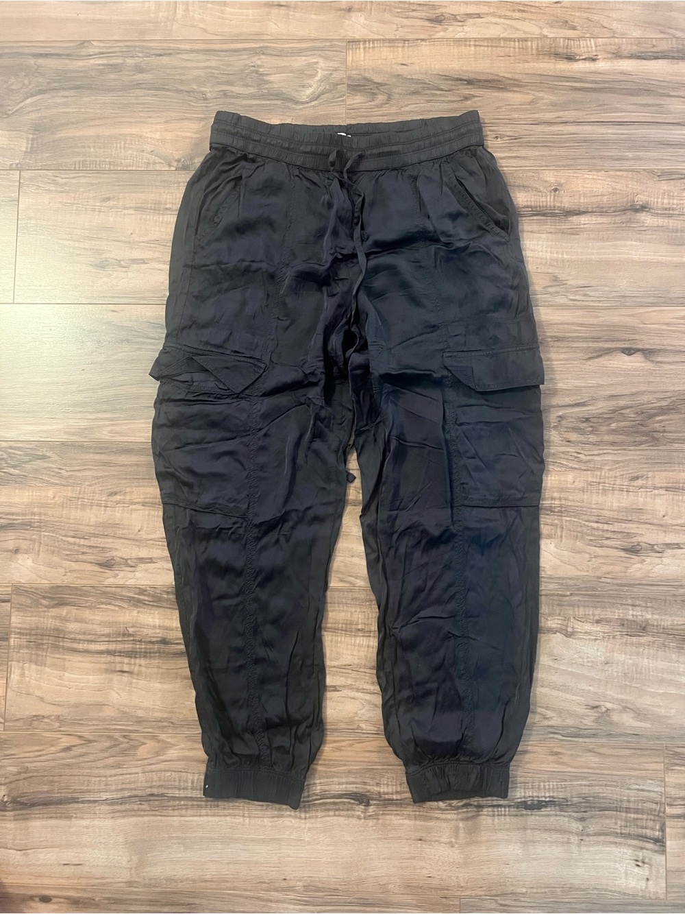 Aerie Black Satin Cargo Joggers Silky Utility Pants Size Medium